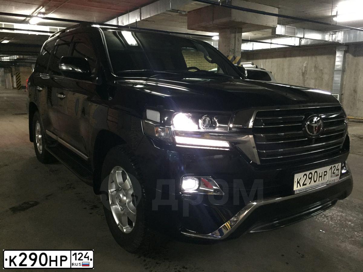 Фото автомобиля TOYOTA LANDCRUISER 200, 2017 — госномер А888ВС124. Цвет: ЧЕРНЫЙ