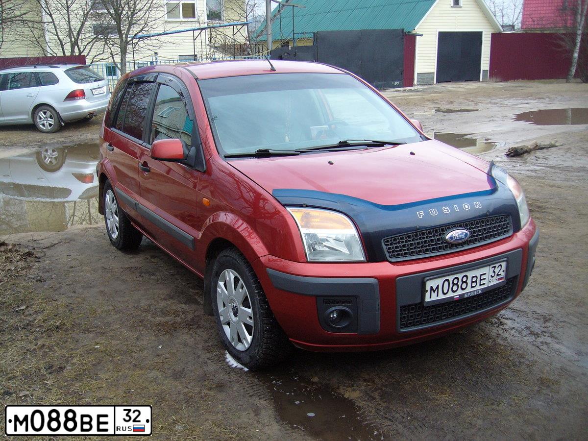 Фото автомобиля FORD FUSION, 2008 — госномер М088ВЕ32. Цвет: ТЕМНО-КРАСНЫЙ
