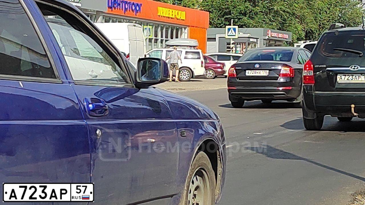Фото автомобиля HYUNDAI SANTA FE, 2007 — госномер С400ЕМ62. Цвет: ЧЕРНЫЙ