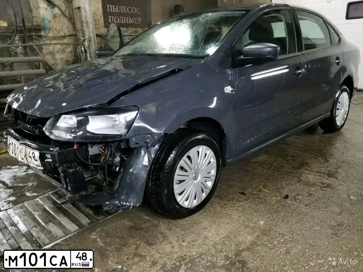 Фото автомобиля TOYOTA AURIS, 2012 — госномер М101СА48. Цвет: Красный