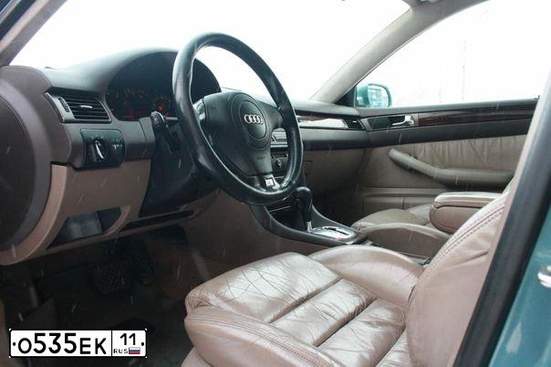 Фото автомобиля AUDI A6, 1998 — госномер Р340УК11. Цвет: бирюзовый