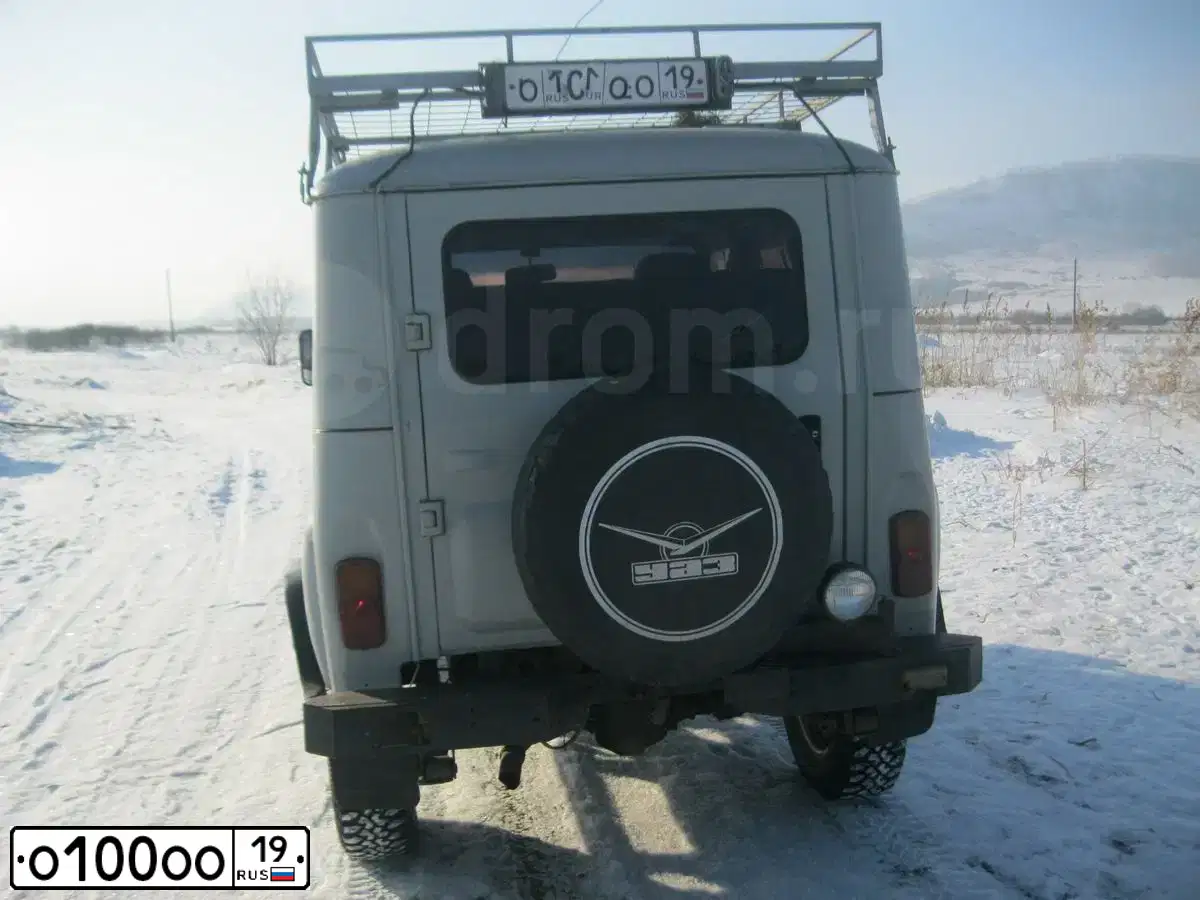Фото автомобиля TOYOTA LANDCRUISER 200, 2011 — госномер Т202КН19. Цвет: ЧЕРНЫЙ
