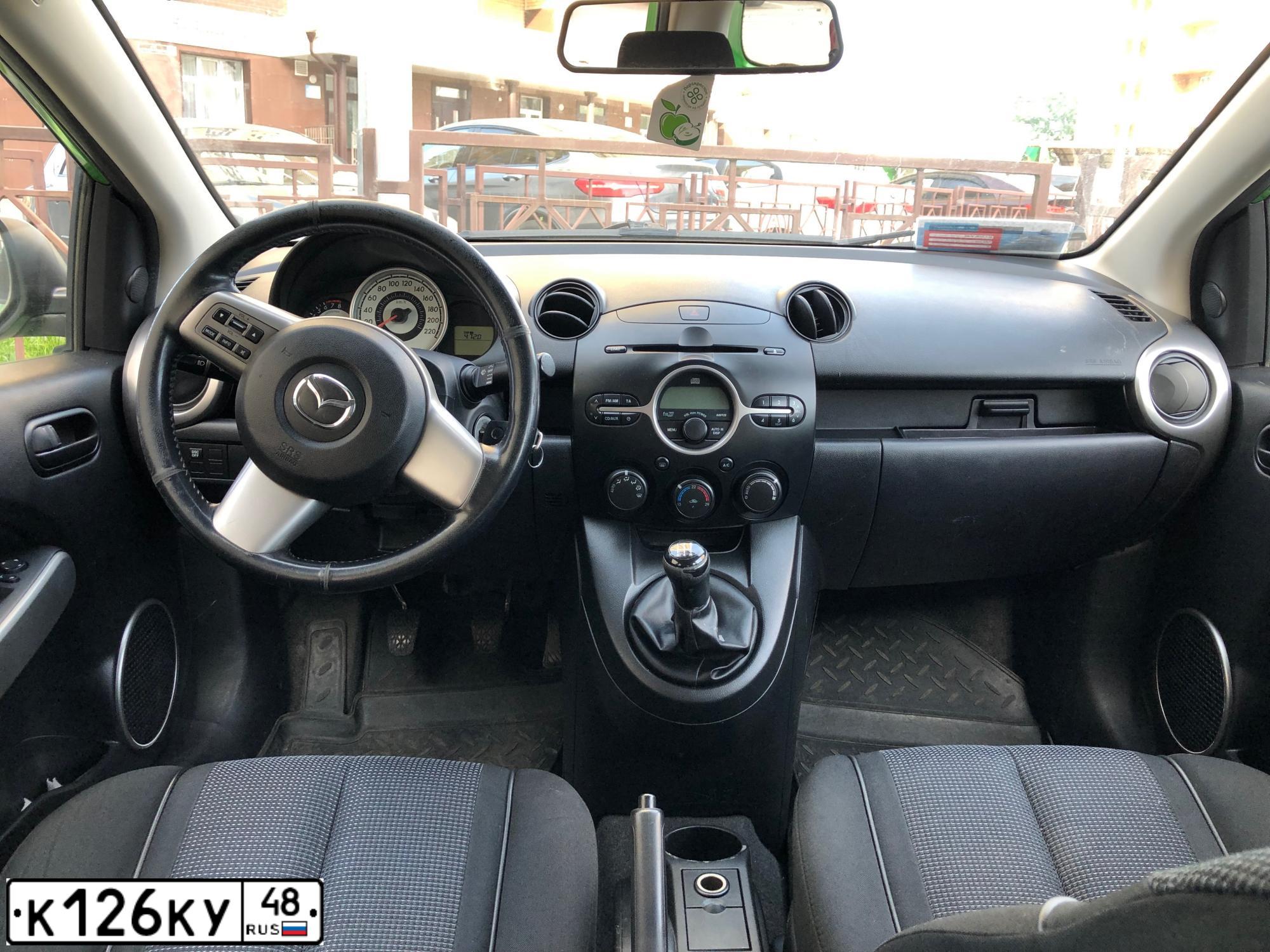 Фото автомобиля MAZDA 2, 2008 — госномер К126КУ48. Цвет: ЗЕЛЕНЫЙ