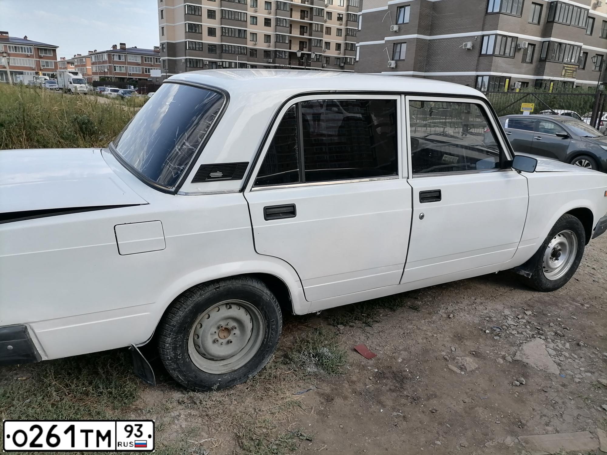 Фото автомобиля LADA 2105, 2010 — госномер М918МО761. Цвет: Белый