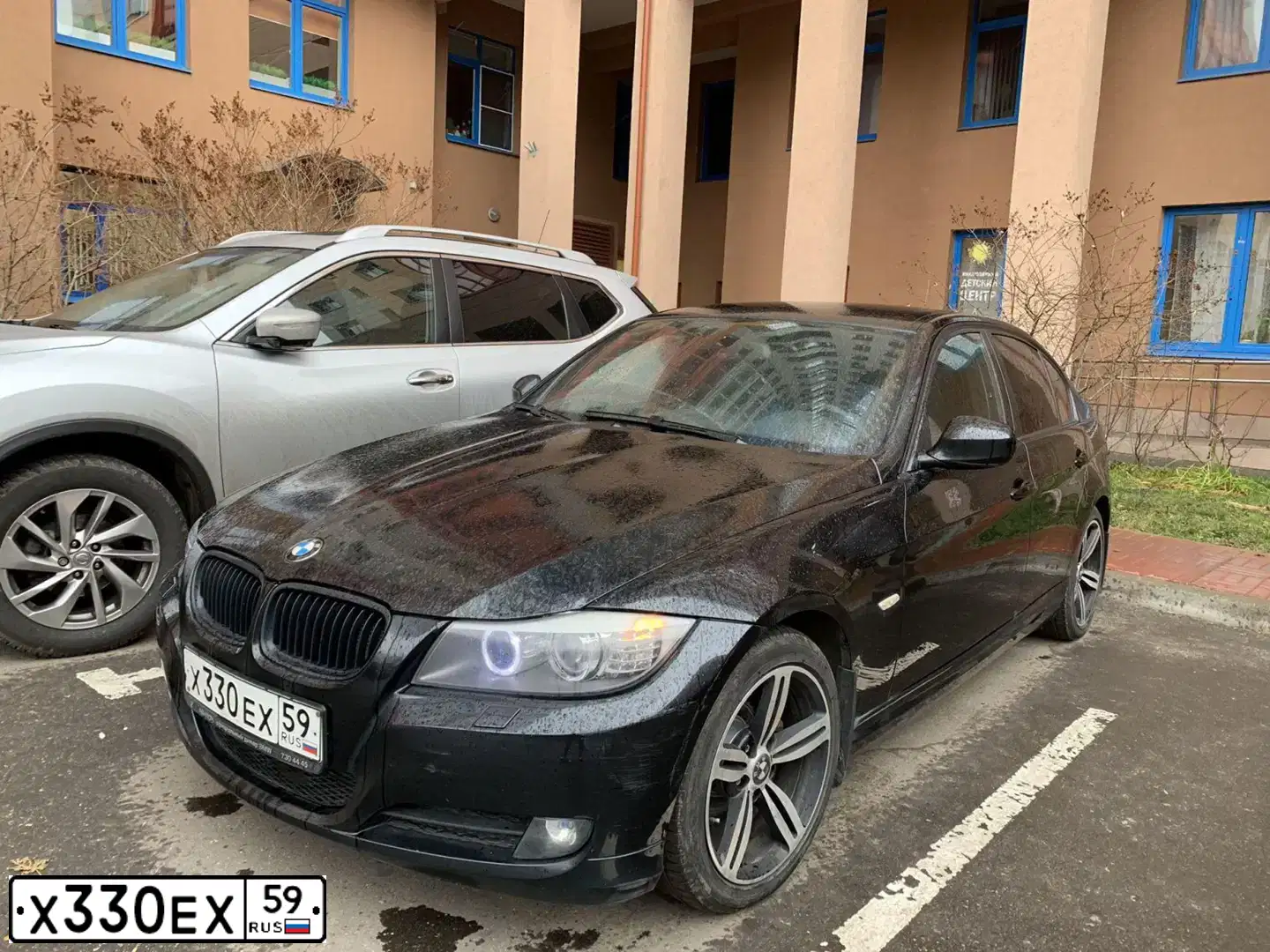 Фото автомобиля BMW SERIE 3, 2008 — госномер Х330ЕХ59. Цвет: ЧЕРНЫЙ