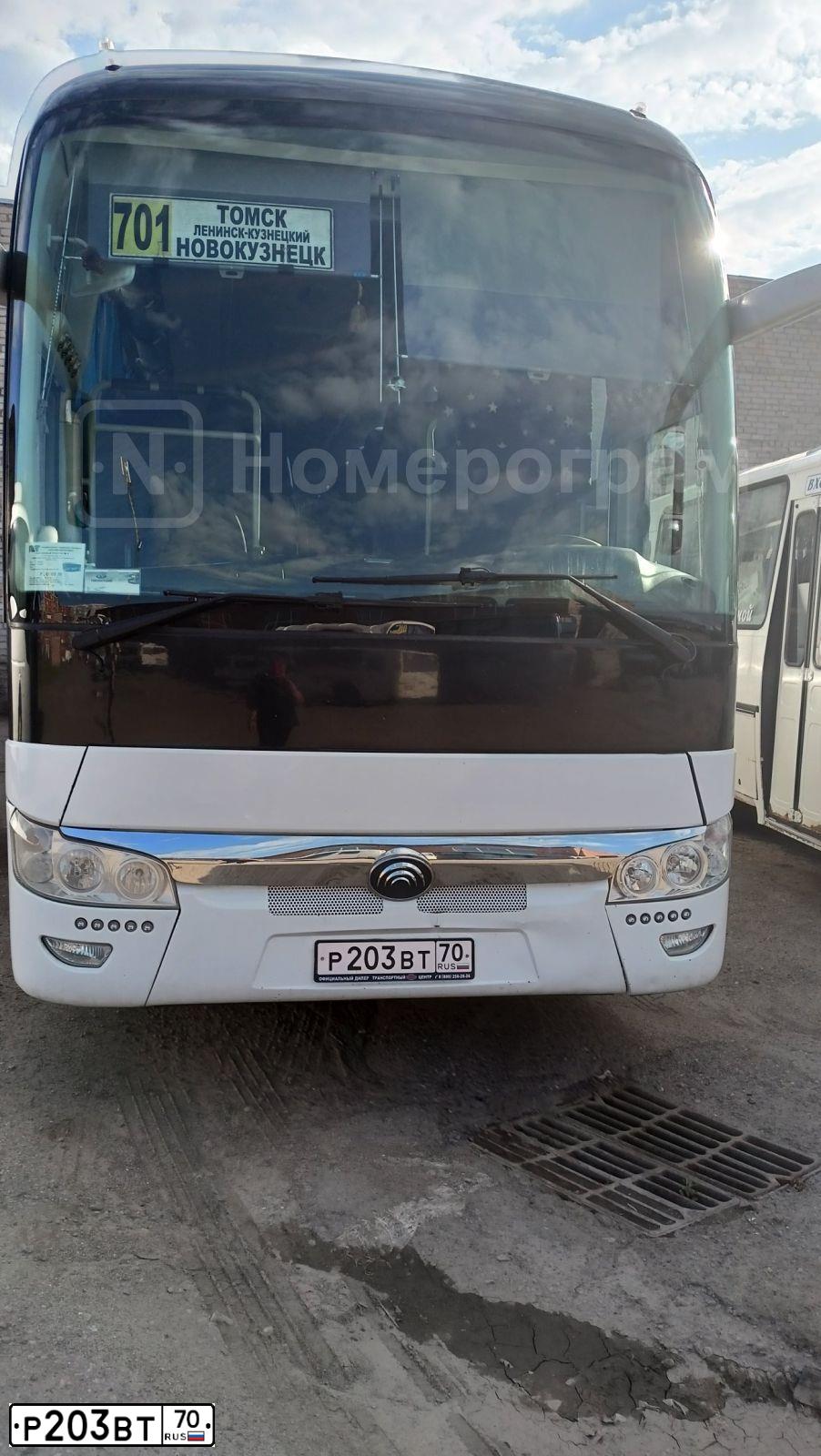 Фото автомобиля YUTONG 6119, 2019 — госномер Р203ВТ70. Цвет: Белый