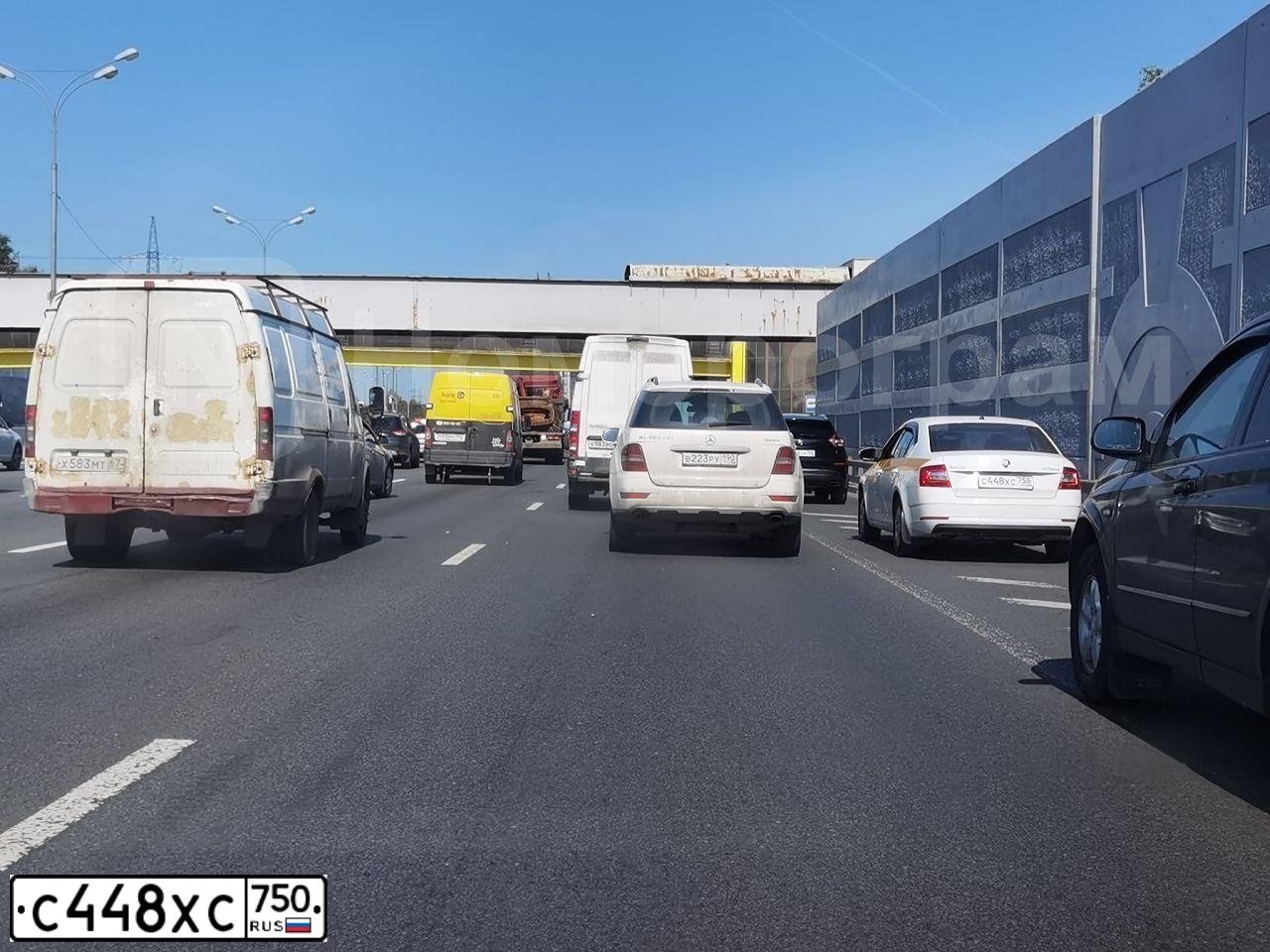 Фото автомобиля SKODA OCTAVIA, 2019 — госномер С448ХС750. Цвет: Белый