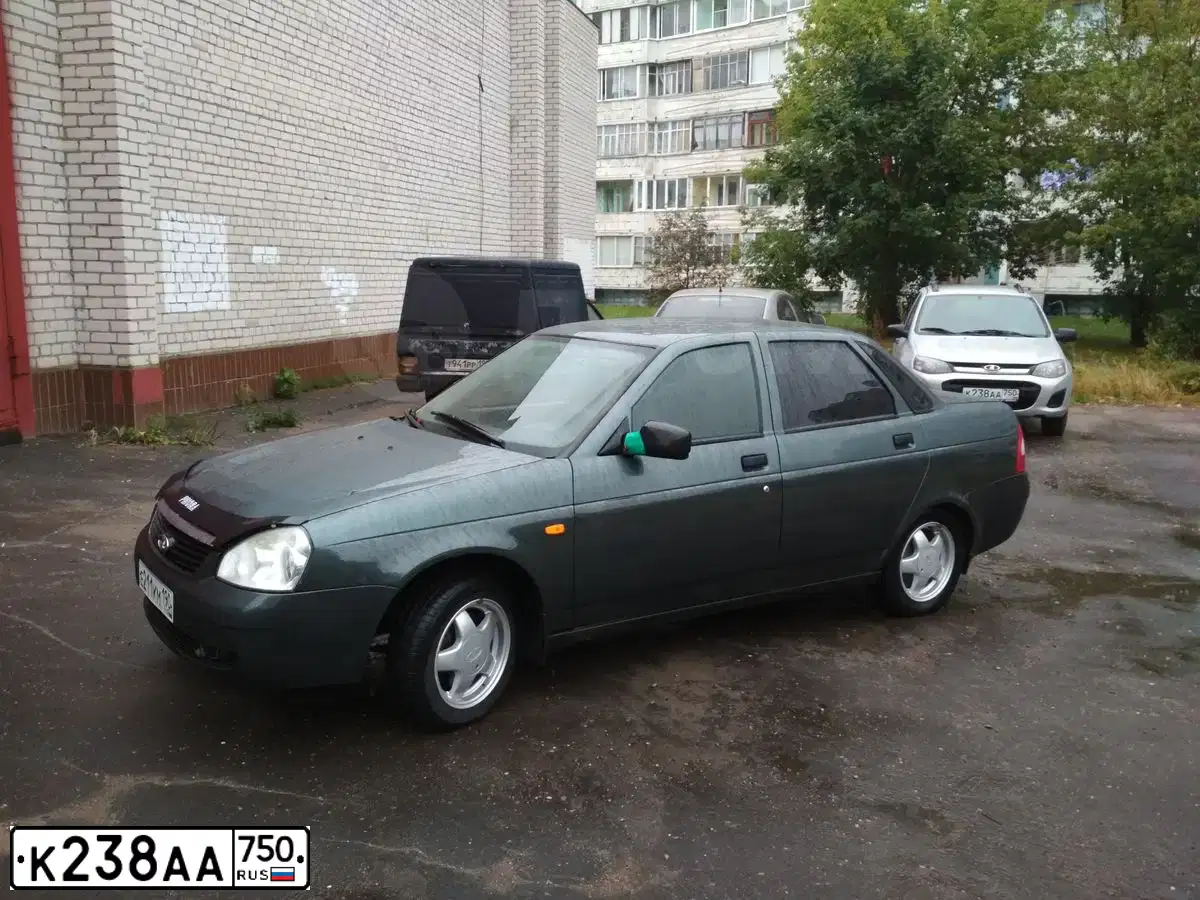Фото автомобиля LADA 2194 KALINA, 2015 — госномер К238АА750. Цвет: СЕРЕБРИСТЫЙ