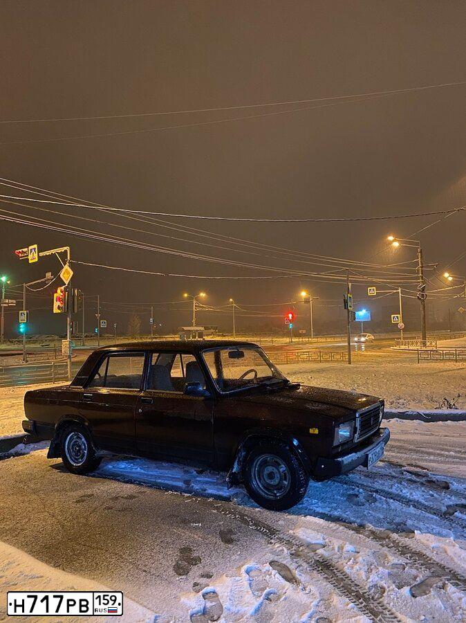 Фото автомобиля LADA 2107, 2010 — госномер М916КК186. Цвет: ТЕМНО-ВИШНЕВЫЙ