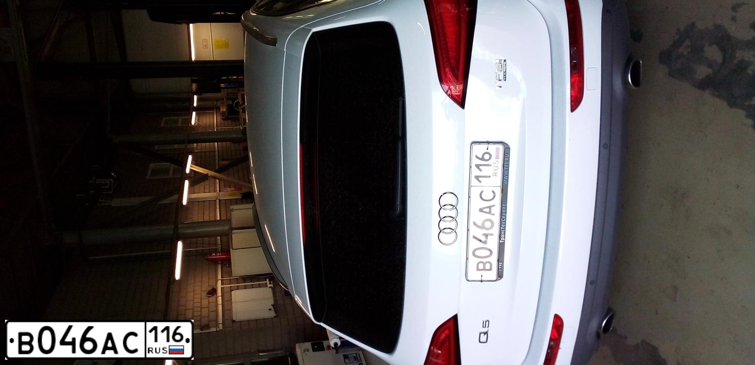 Фото автомобиля AUDI Q5, 2013 — госномер У385ОК716. Цвет: Белый