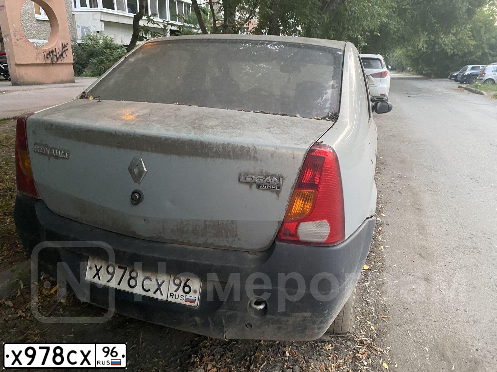 Фото автомобиля RENAULT LOGAN, 2008 — госномер Х978СХ96. Цвет: СЕРЫЙ