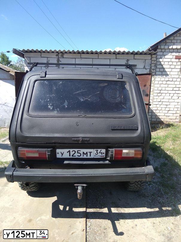 Фото автомобиля LADA 2121 NIVA, 1985 — госномер У125МТ34. Цвет: ЧЕРНЫЙ