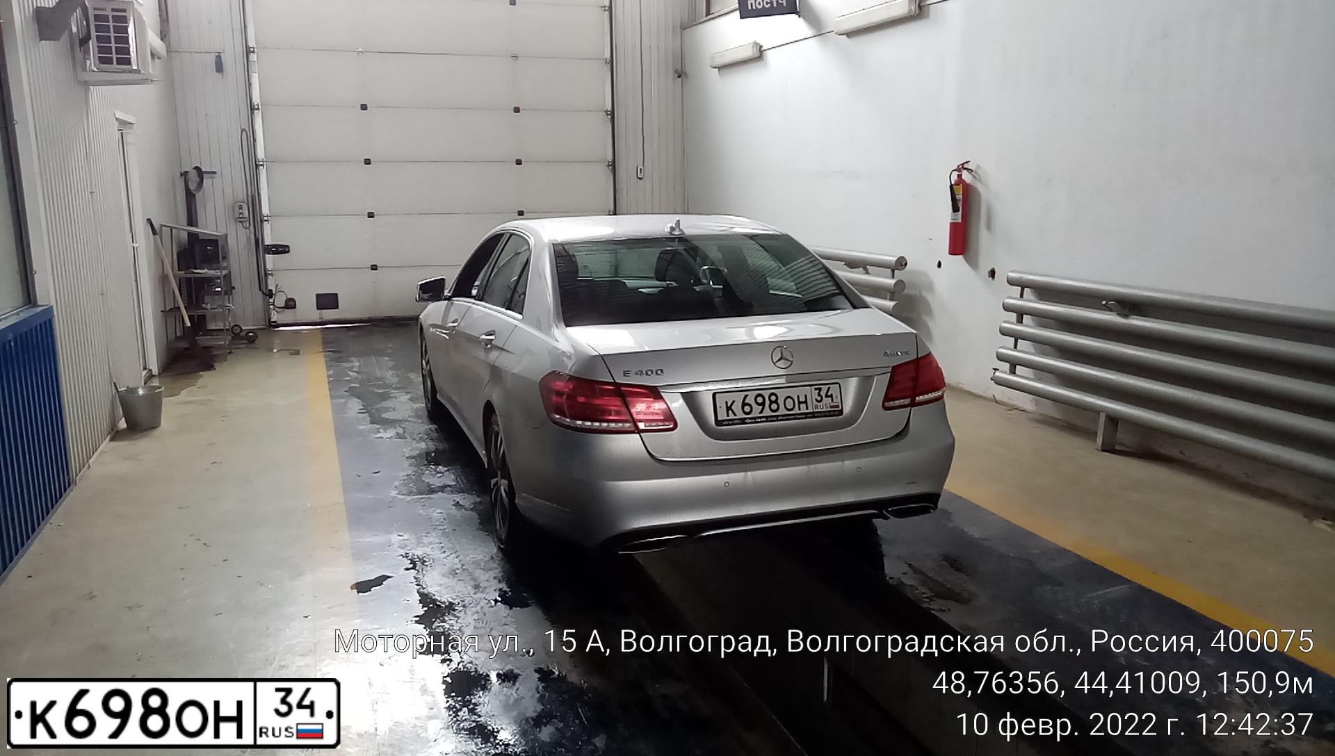 Фото автомобиля MERCEDES E-KLASSE, 2007 — госномер А222СТ134. Цвет: СЕРЕБРИСТЫЙ