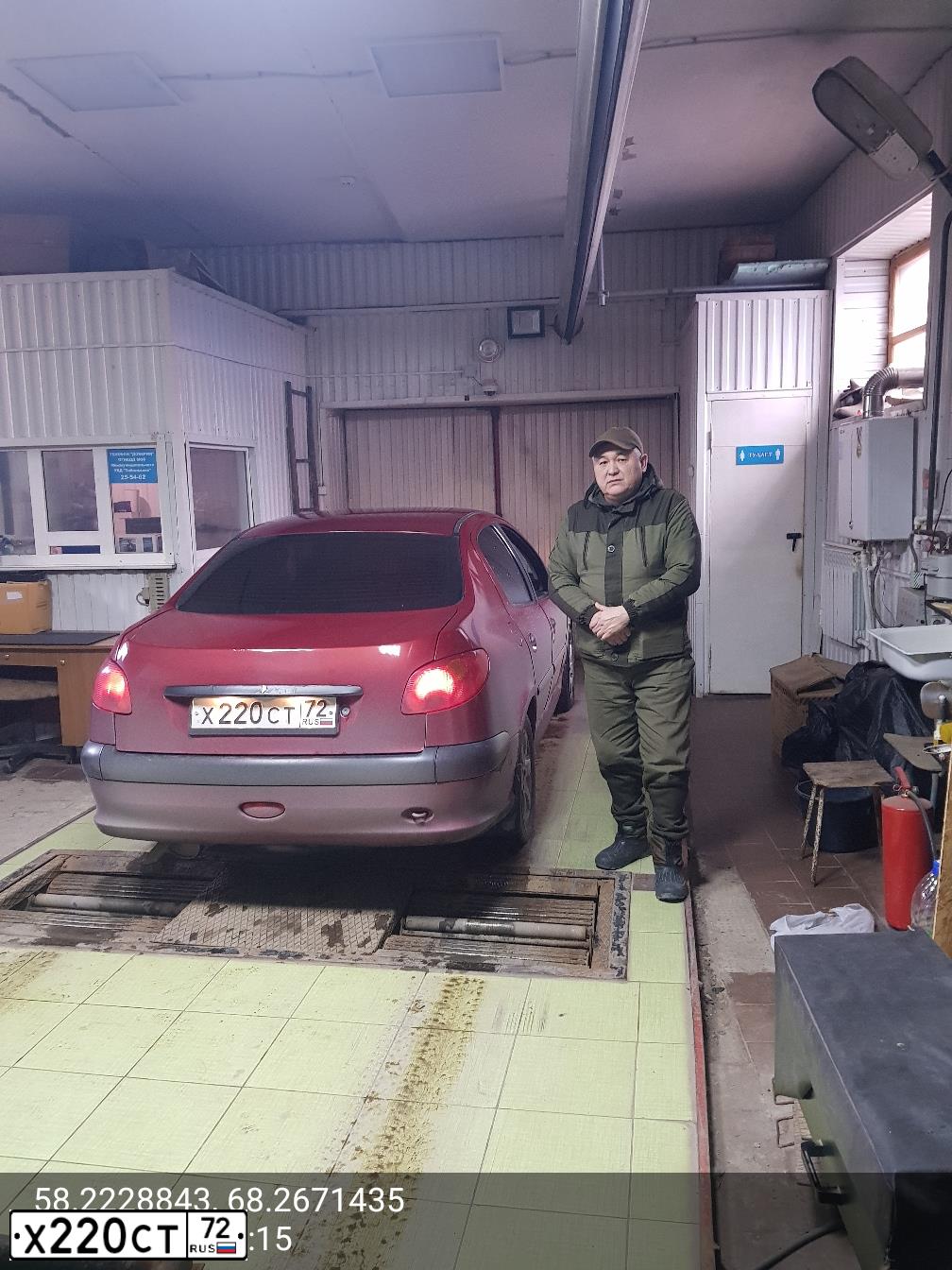 Фото автомобиля PEUGEOT 206, 2008 — госномер К783РУ72. Цвет: Красный