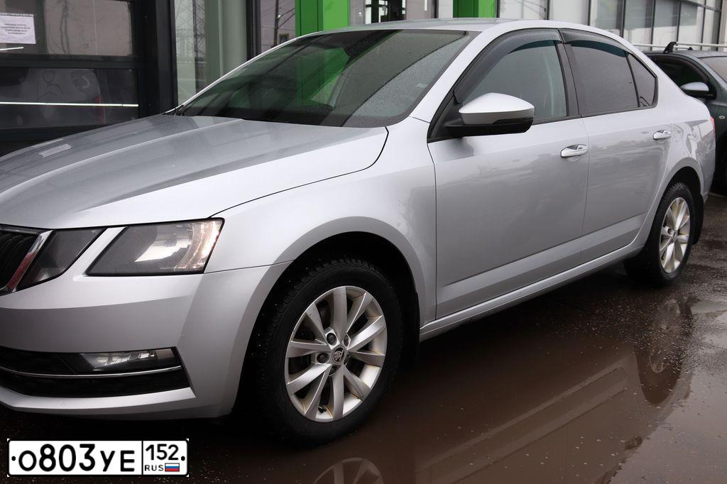 Фото автомобиля SKODA OCTAVIA, 2017 — госномер У661ВМ152. Цвет: Серебристый