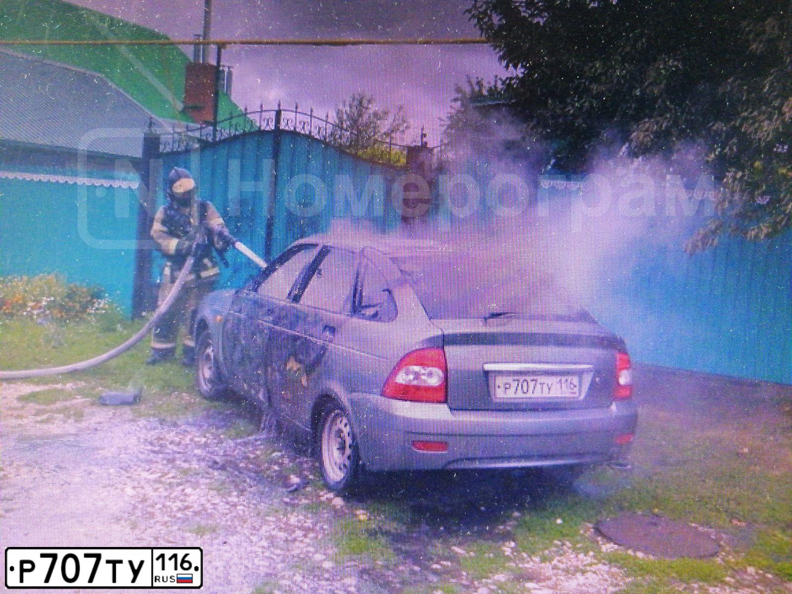 Фото автомобиля LADA 2172 PRIORA, 2011 — госномер О384ХТ716. Цвет: СРЕДНИЙ СЕРО-ЗЕЛЕНЫЙ МЕТ.