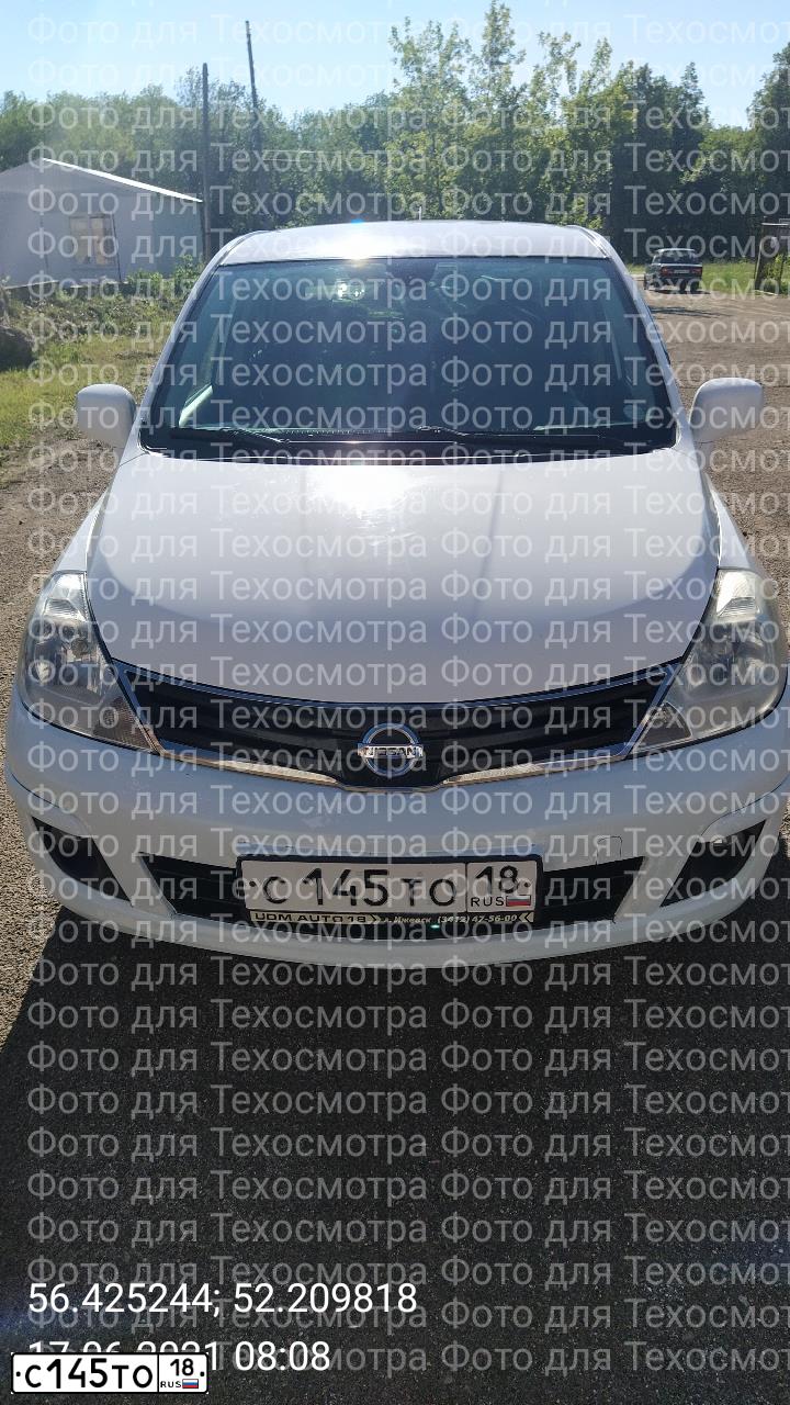 Фото автомобиля NISSAN TIIDA, 2012 — госномер С145ТО18. Цвет: Белый