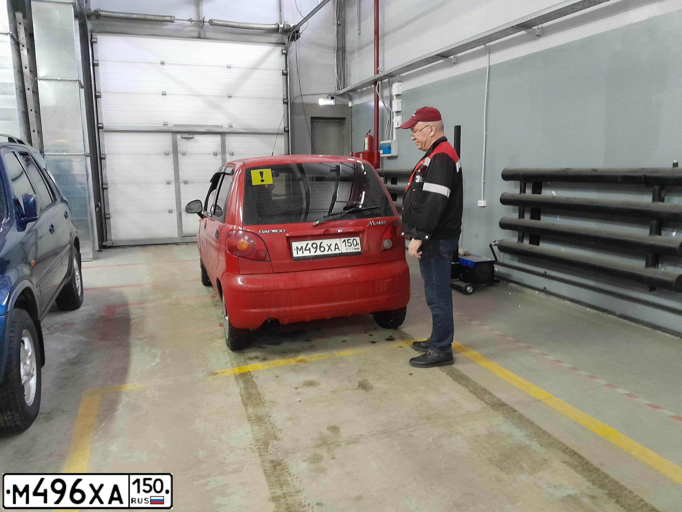 Фото автомобиля DAEWOO MATIZ, 2005 — госномер М496ХА150. Цвет: КОРРИДА