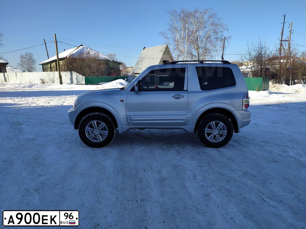 Фото автомобиля LADA 2114 SAMARA, 2006 — госномер Н749АЕ196. Цвет: Темно-зеленый