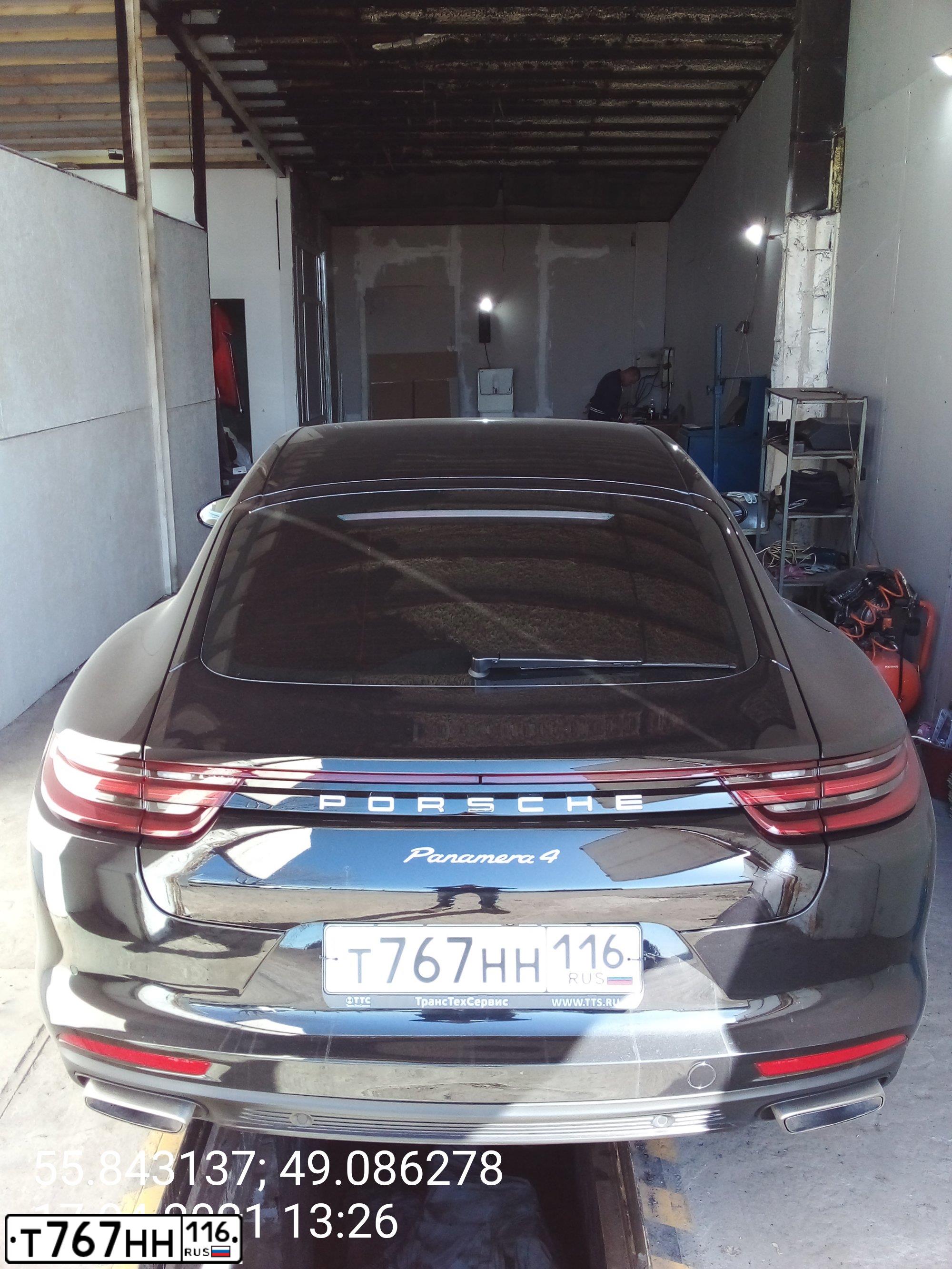 Фото автомобиля OPEL ASTRA, 2013 — госномер Е817АУ116. Цвет: Белый