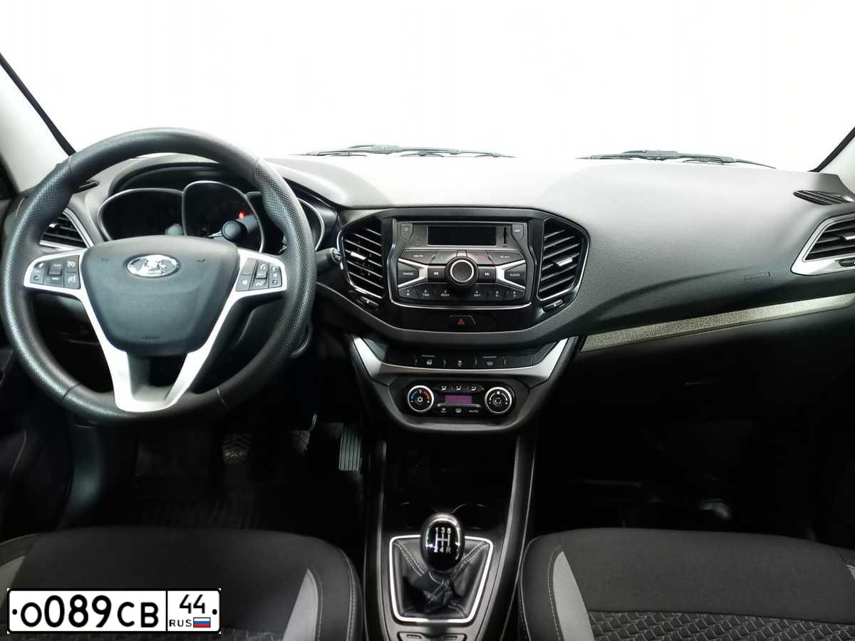 Фото автомобиля LADA VESTA, 2019 — госномер О089СВ44. Цвет: Серебристый