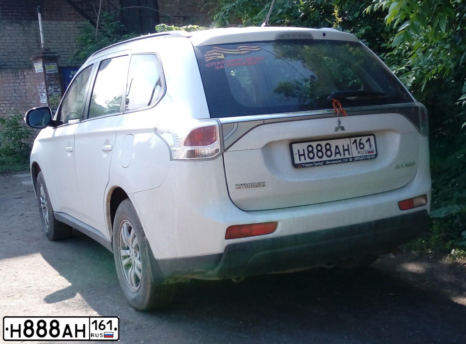 Фото автомобиля MITSUBISHI LANCER, 2007 — госномер Е651ТВ161. Цвет: СЕРЫЙ