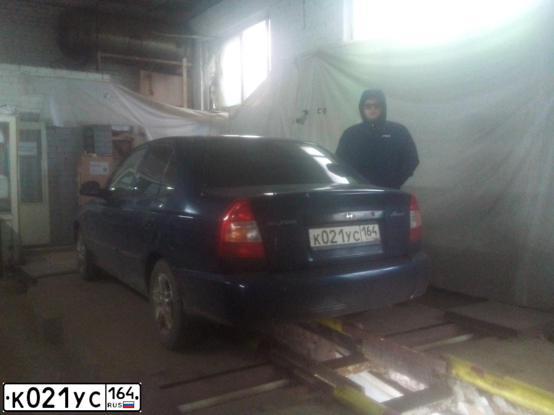 Фото автомобиля HYUNDAI ACCENT, 2008 — госномер С480ВН68. Цвет: синий