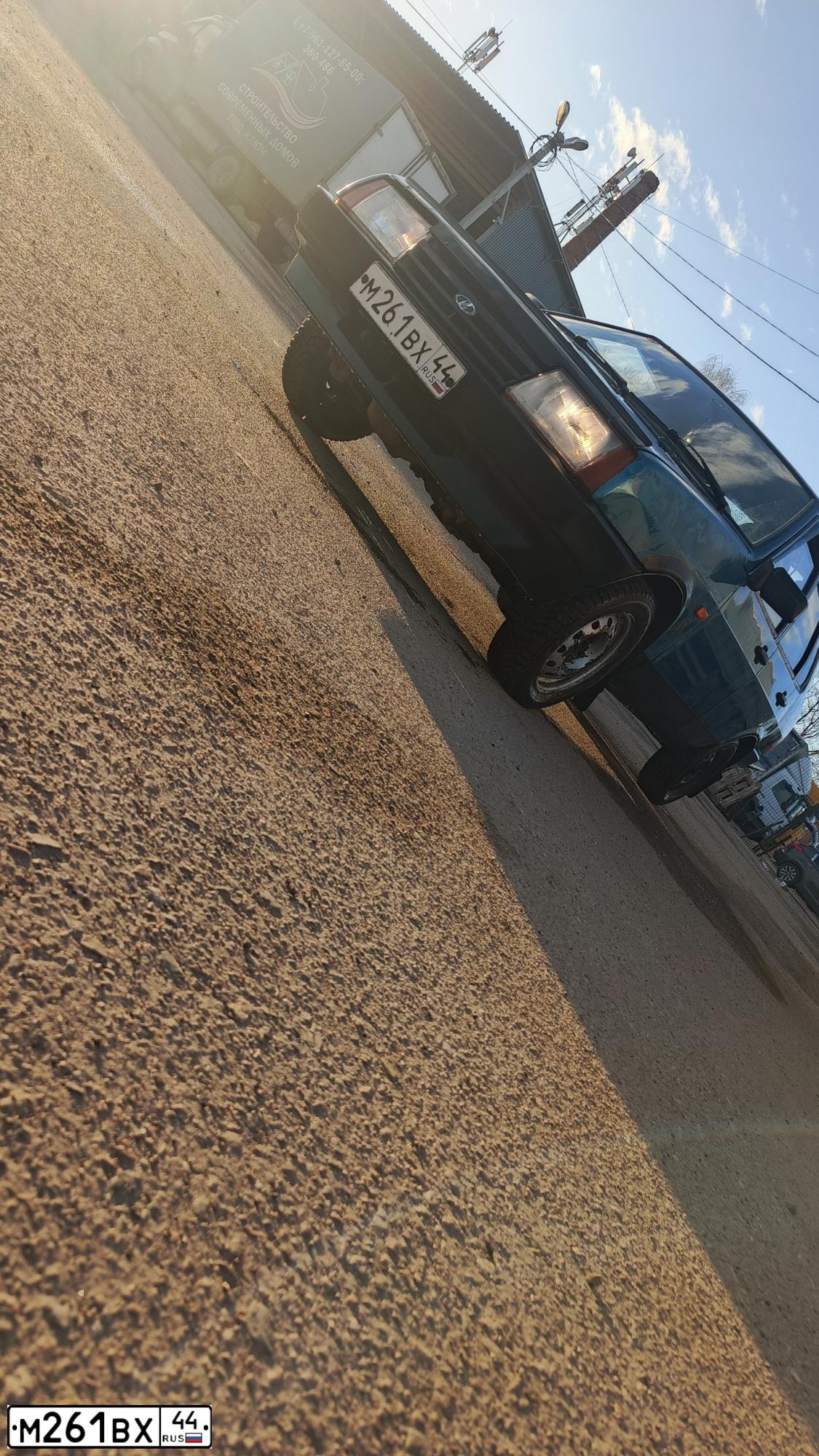 Фото автомобиля LADA 2109 SAMARA, 2002 — госномер М261ВХ44. Цвет: синий