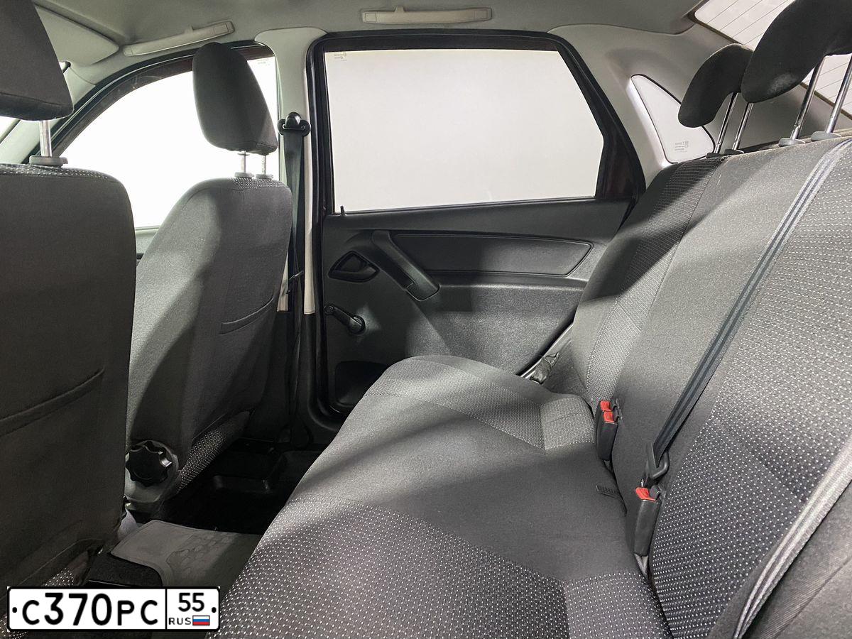 Фото автомобиля LADA 2190 GRANTA, 2013 — госномер С370РС55. Цвет: ТЕМНО-КРАСНЫЙ
