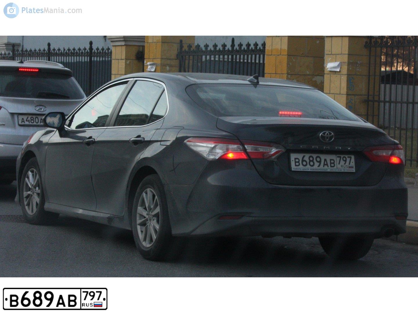Фото автомобиля TOYOTA CAMRY, 2019 — госномер К442УУ95. Цвет: синий