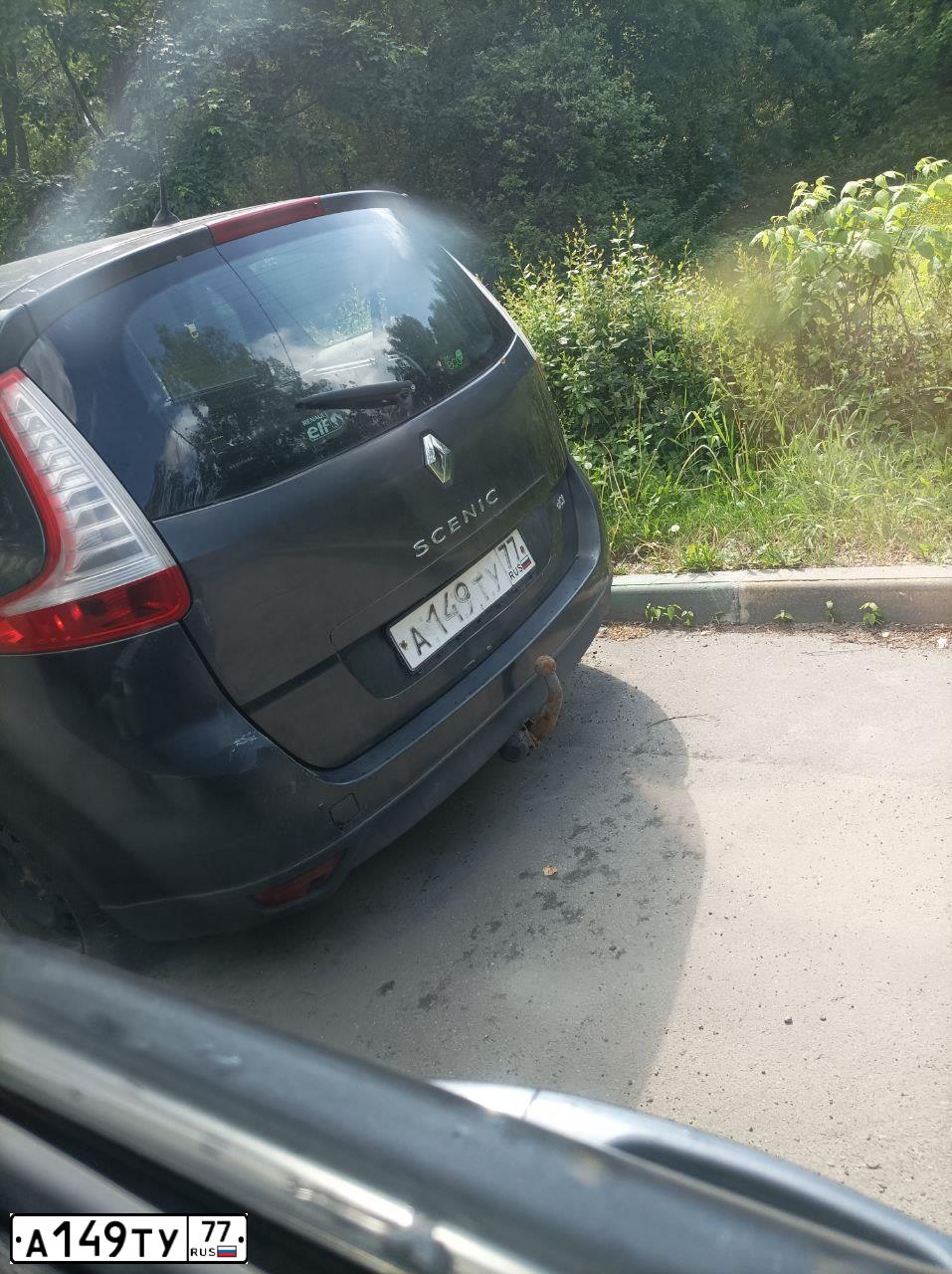 Фото автомобиля RENAULT MEGANE /GRAND/ SCENIC, 2009 — госномер А149ТУ77. Цвет: СЕРЫЙ