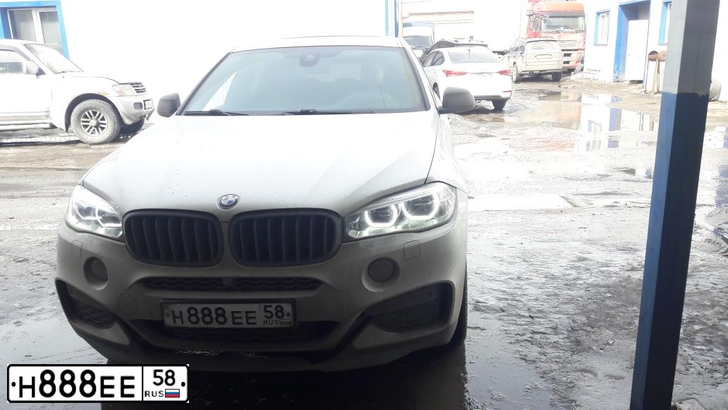 Фото автомобиля BMW X6, 2017 — госномер С570РВ58. Цвет: ЗЕЛЕНЫЙ