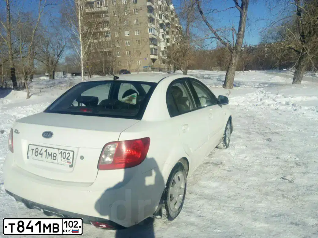 Фото автомобиля LADA 2109 SAMARA, 2004 — госномер Т841МВ02. Цвет: СЕРЕБРИСТЫЙ ЯРКО-СИНИЙ