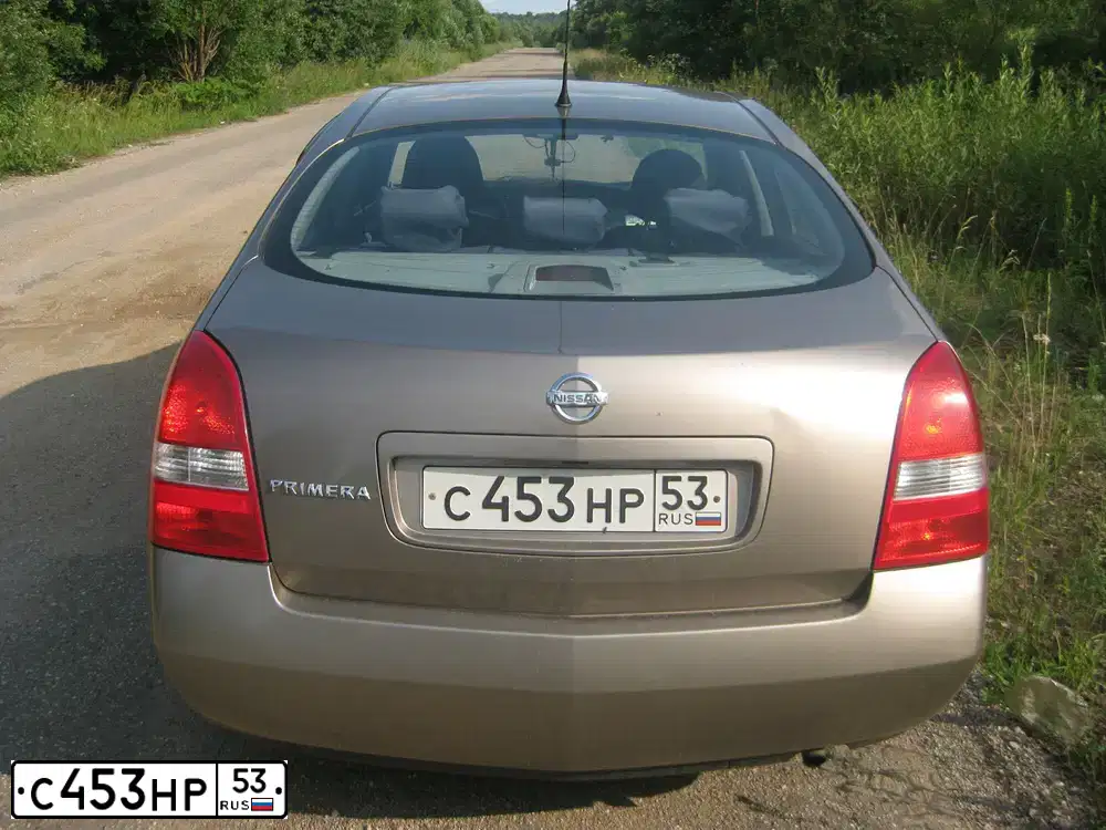 Фото автомобиля NISSAN PRIMERA, 2004 — госномер О686РА142. Цвет: ТЕМНО-БЕЖЕВЫЙ