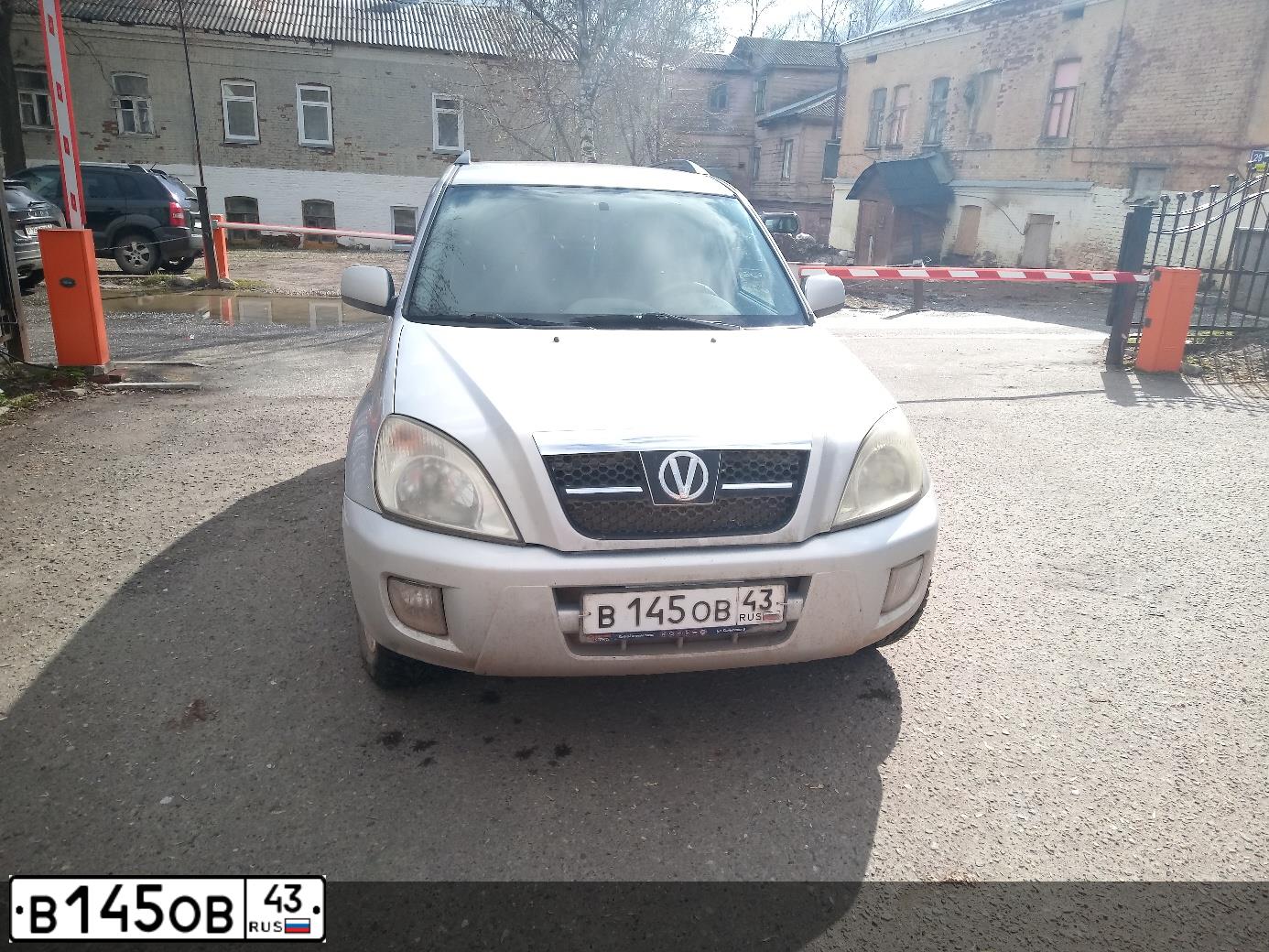 Фото автомобиля TAGAZ Z TINGO, 2011 — госномер В145ОВ43. Цвет: СЕРЕБРИСТЫЙ