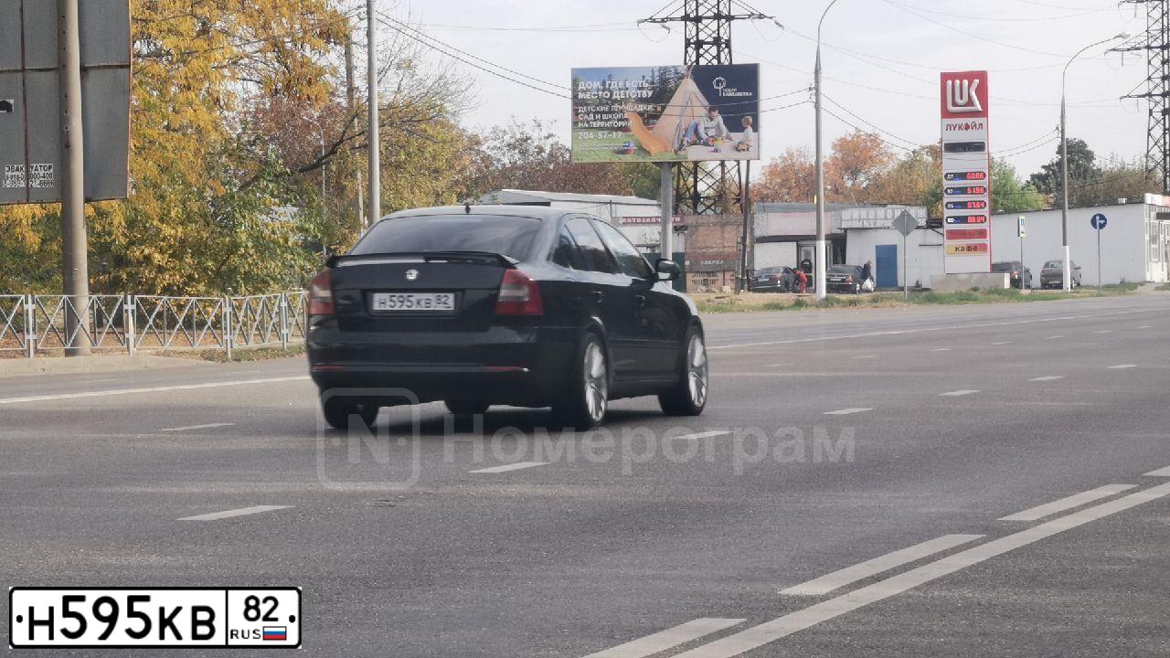 Фото автомобиля SKODA OCTAVIA, 2011 — госномер М127АЕ184