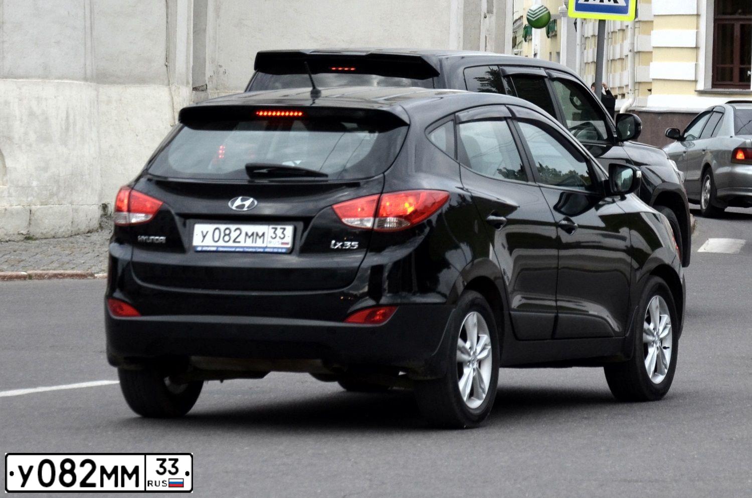 Фото автомобиля HYUNDAI IX35, 2012 — госномер У082ММ33. Цвет: ЧЕРНЫЙ