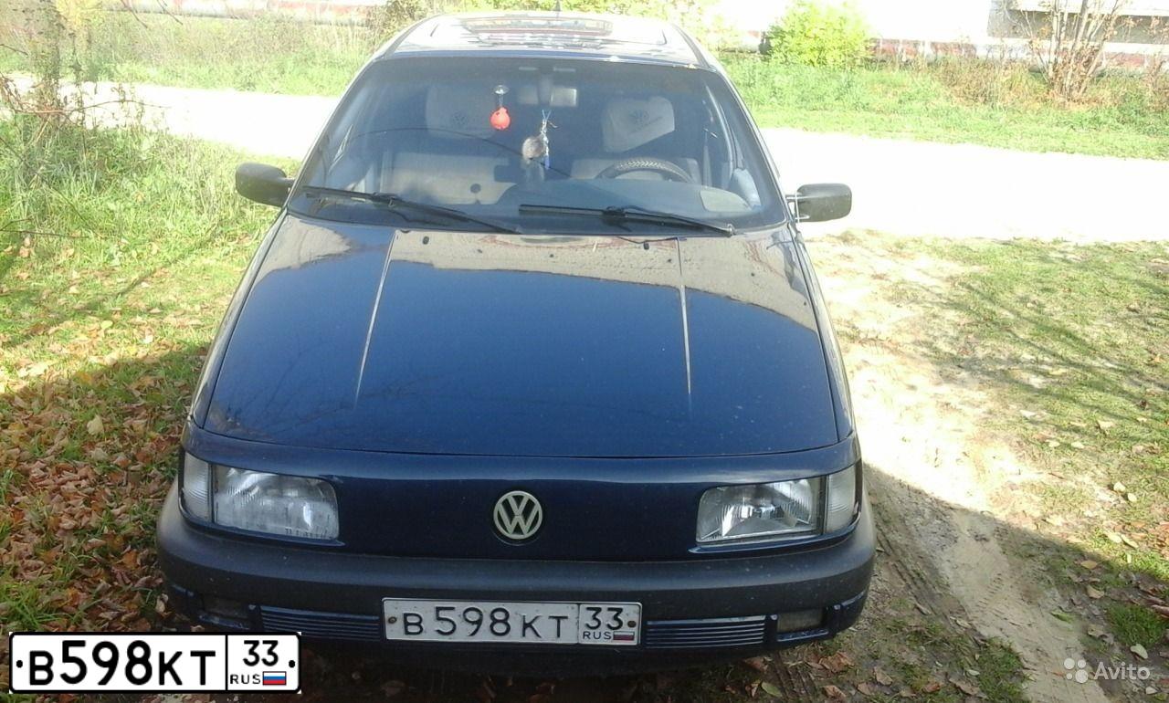 Фото автомобиля VOLKSWAGEN PASSAT, 1993 — госномер В598КТ33. Цвет: синий