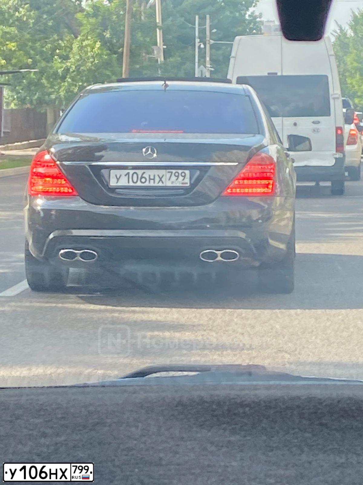 Фото автомобиля MERCEDES S-KLASSE, 2007 — госномер Н900СТ98. Цвет: ЧЕРНЫЙ