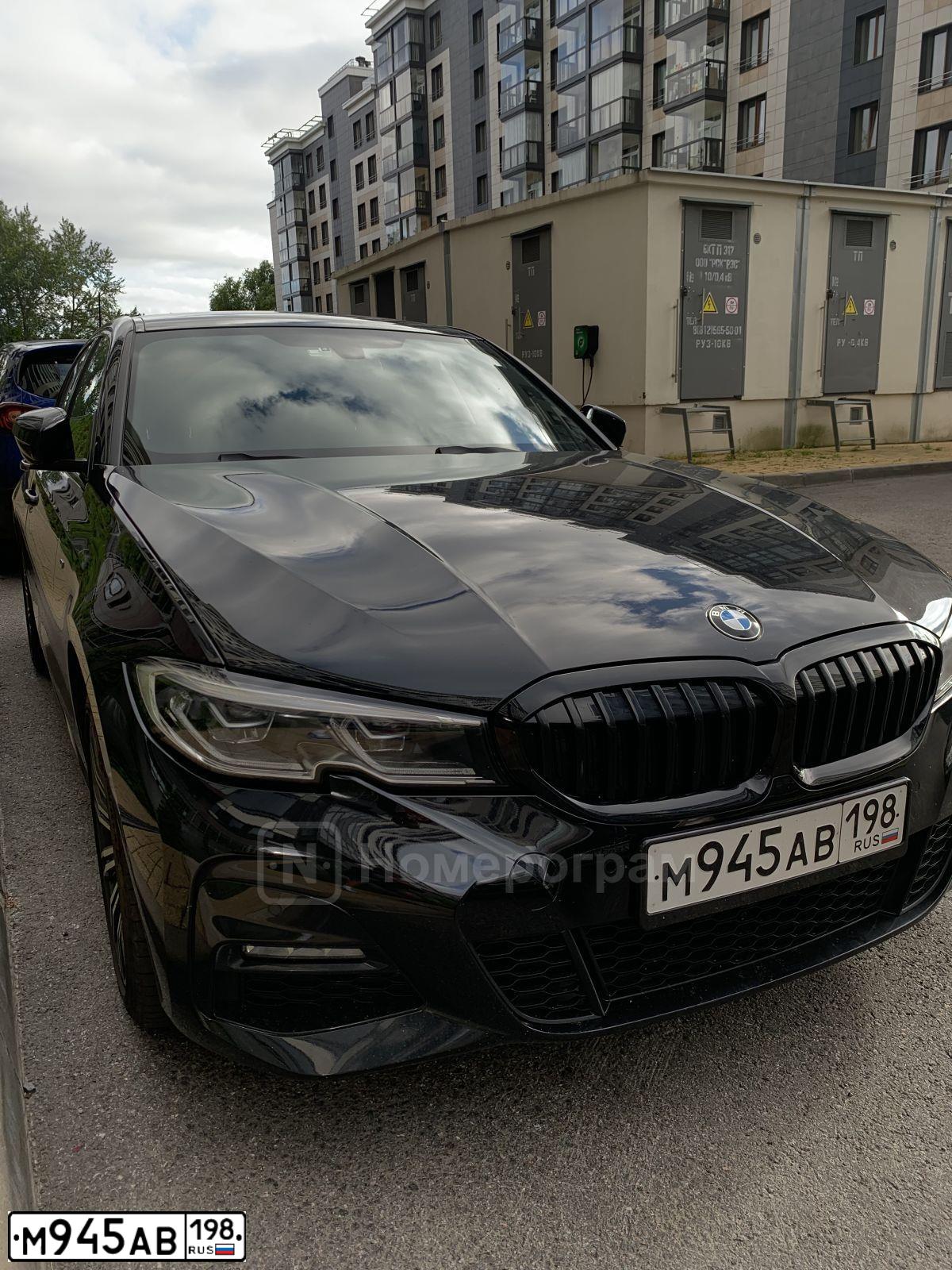 Фото автомобиля BMW 320D, 2021 — госномер С888КА198. Цвет: ЧЕРНЫЙ