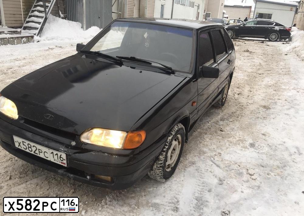 Фото автомобиля LADA 2114 SAMARA, 2005 — госномер Е681ОХ21. Цвет: ГРАФИТ МЕТАЛЛИК