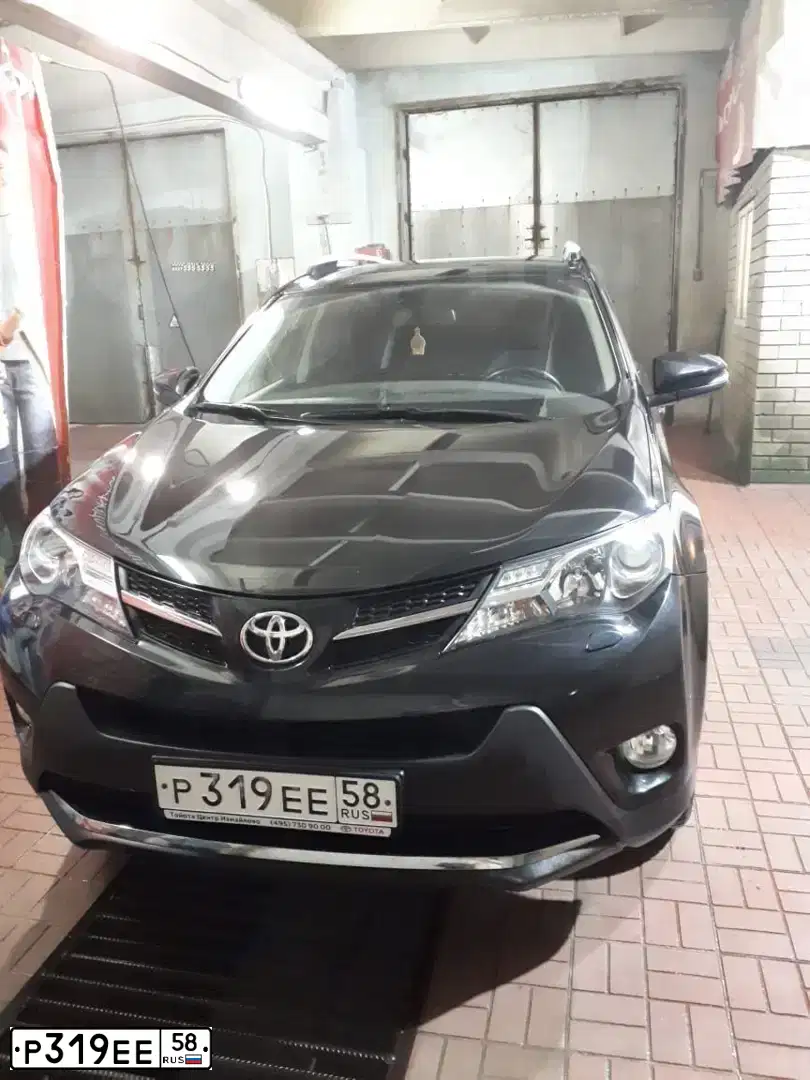 Фото автомобиля TOYOTA RAV4, 2015 — госномер В161НХ763. Цвет: ЧЕРНЫЙ