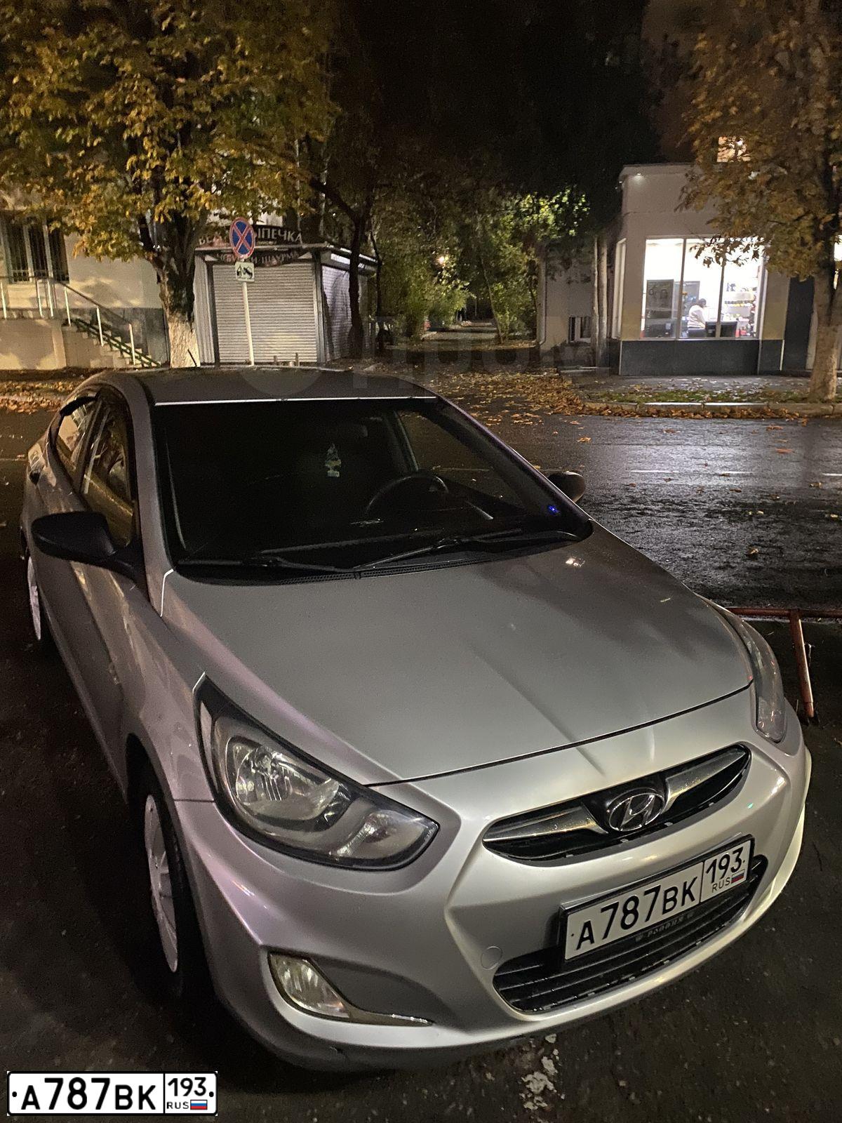 Фото автомобиля HYUNDAI SOLARIS, 2012 — госномер А787ВК193. Цвет: СЕРЕБРИСТЫЙ