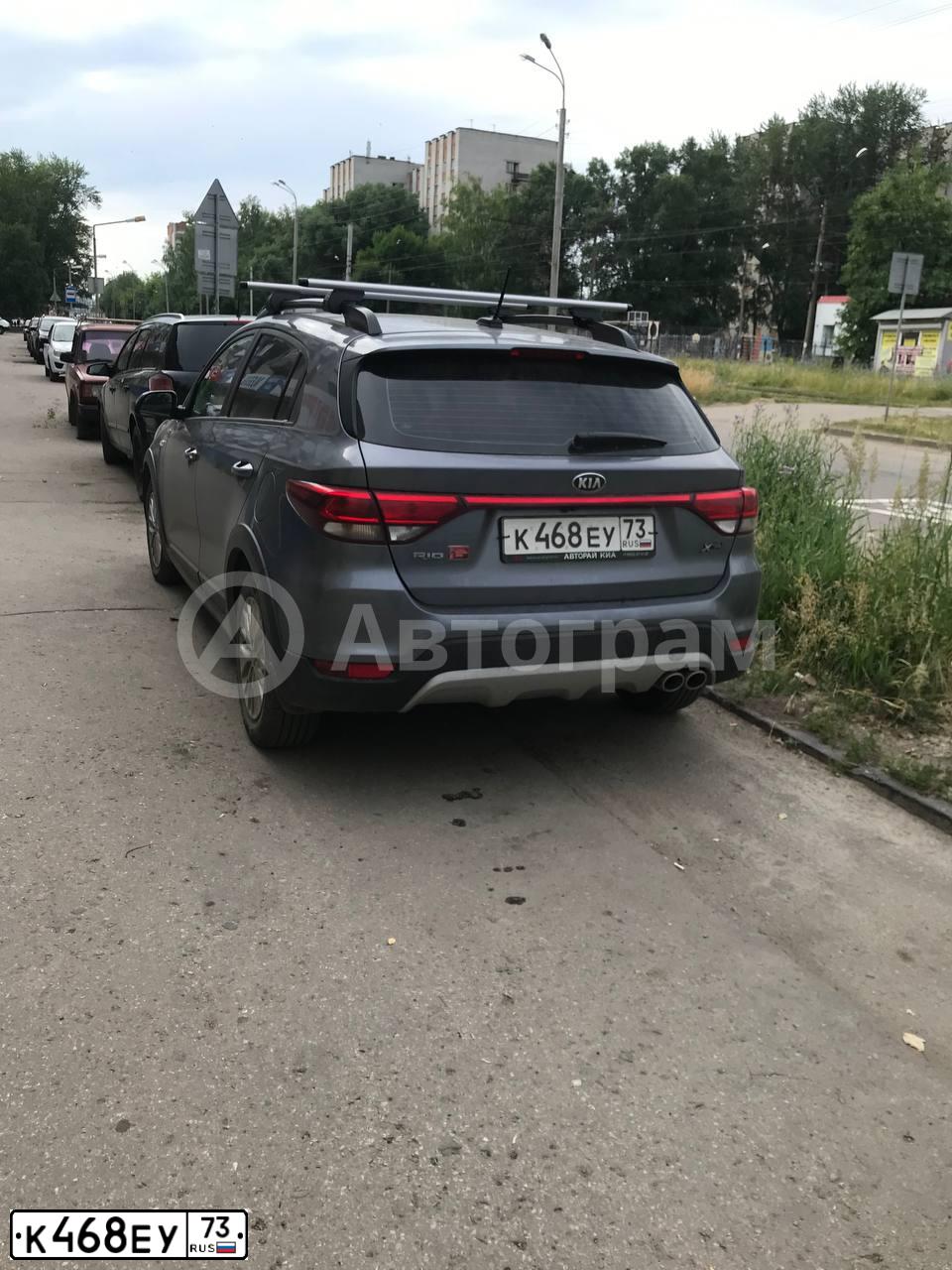 Фото автомобиля KIA RIO, 2018 — госномер К468ЕУ73. Цвет: СЕРЫЙ