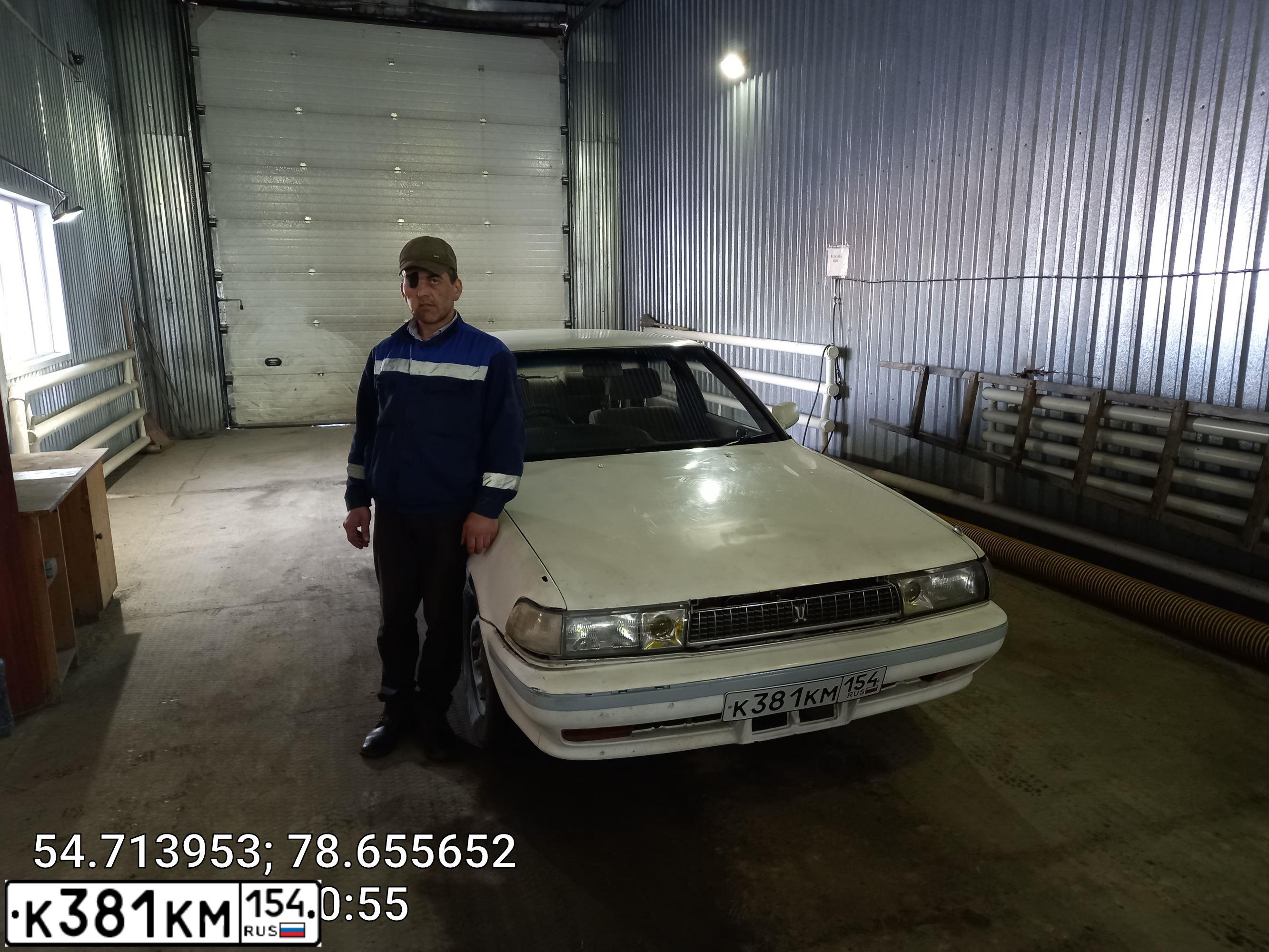 Фото автомобиля TOYOTA CRESTA, 1992 — госномер О825УМ196