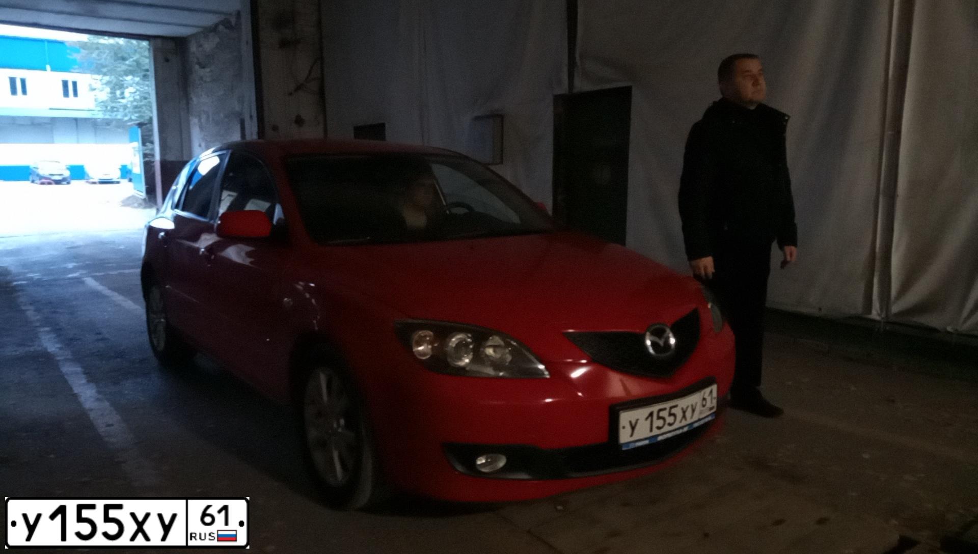 Фото автомобиля MAZDA 3, 2007 — госномер У155ХУ61. Цвет: КРАСНЫЙ