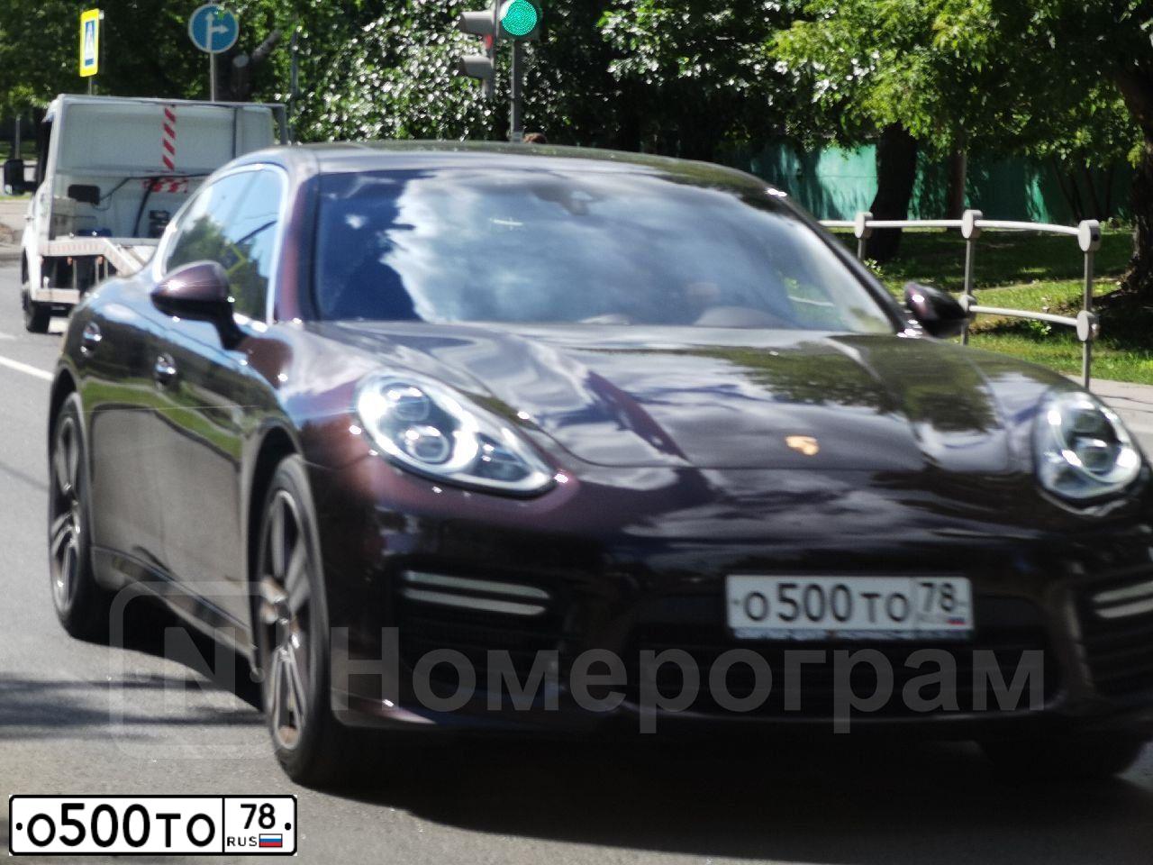 Фото автомобиля MERCEDES-BENZ CLS350, 2005 — госномер Т014МР07. Цвет: ВИШНЕВЫЙ