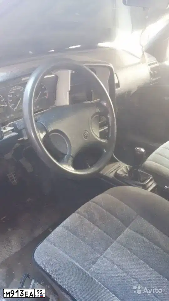 Фото автомобиля VOLKSWAGEN PASSAT, 1992 — госномер М913ЕА93. Цвет: КРАСНЫЙ