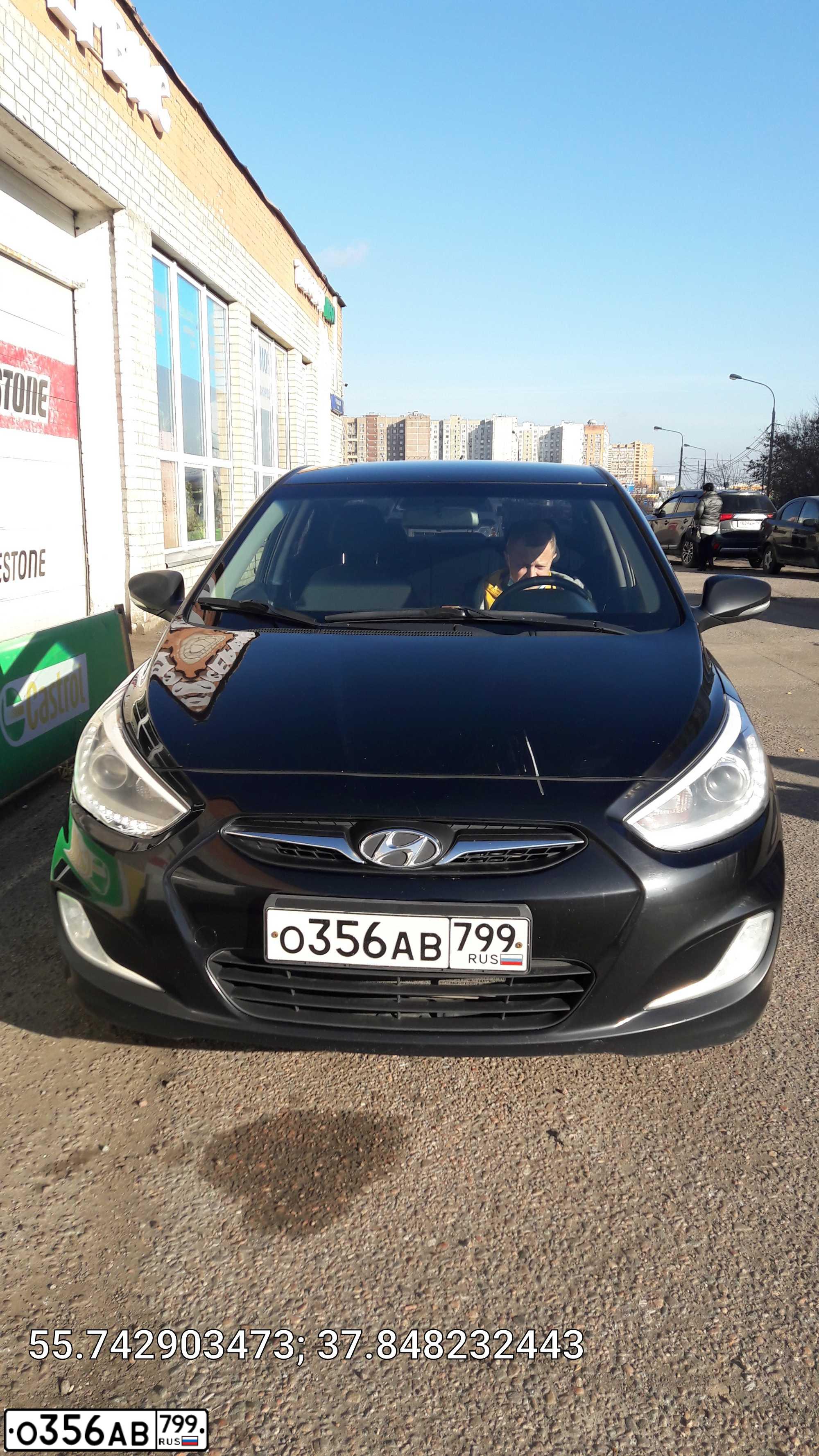 Фото автомобиля HYUNDAI SOLARIS, 2013 — госномер О356АВ799. Цвет: ЧЕРНЫЙ