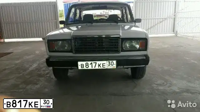 Фото автомобиля LADA 2107, 2010 — госномер В817КЕ30. Цвет: Белый